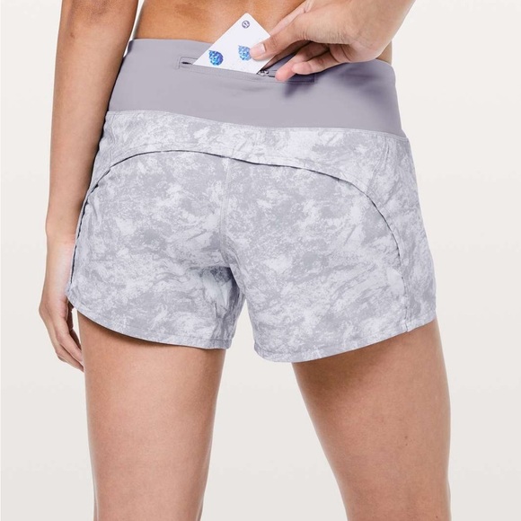 Lululemon Run Times Short II 4” Washed Marble Alpine White/Silverscreen– Size 6 - Picture 3 of 15